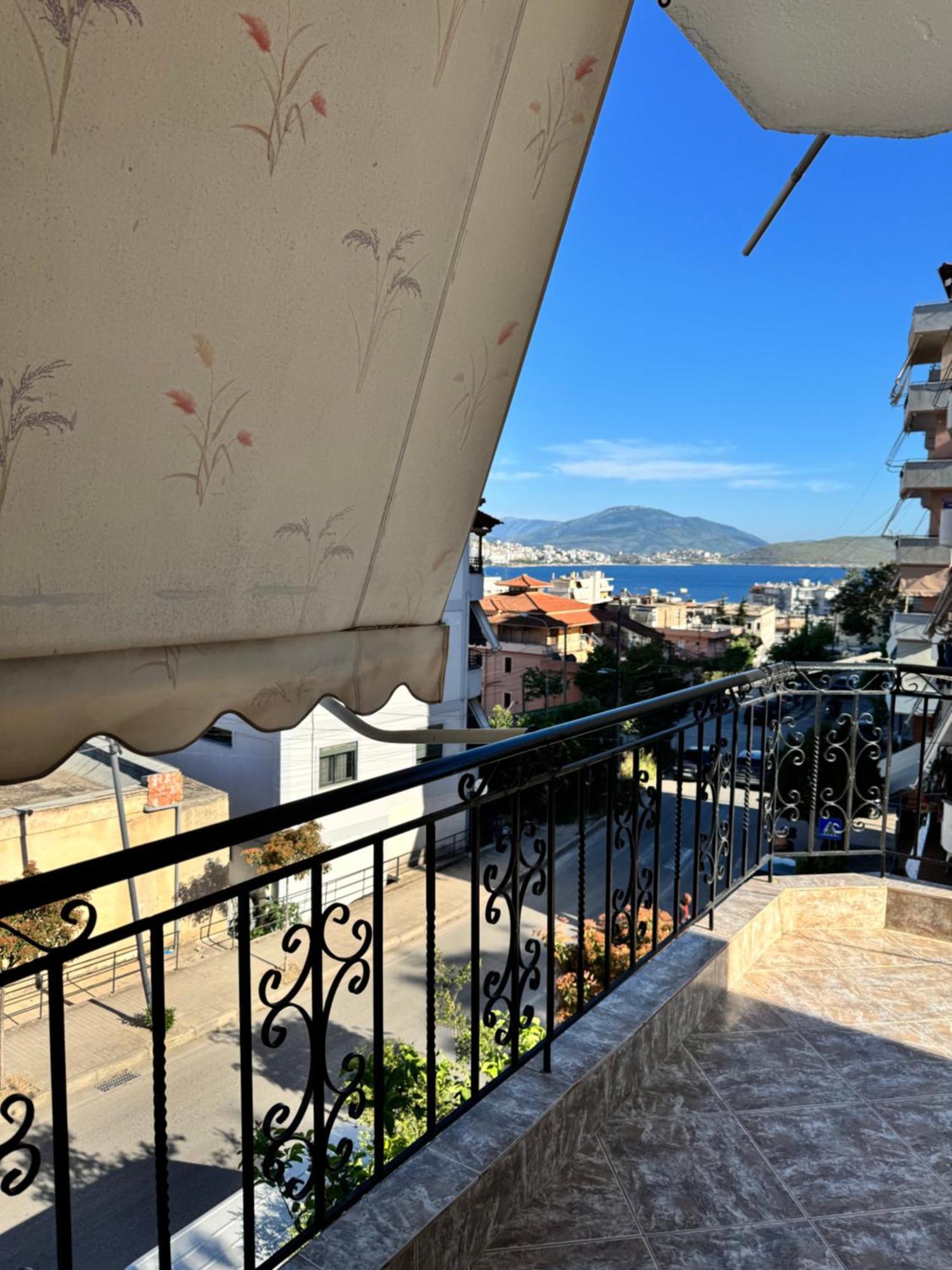 Alex Apartments Sarandë Exterior foto